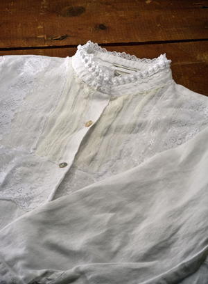 Sew Retro Lace Shirt