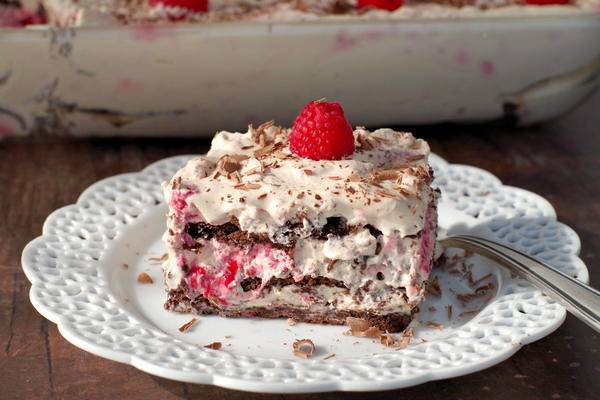 Raspberry Dulce de Leche Icebox Cake