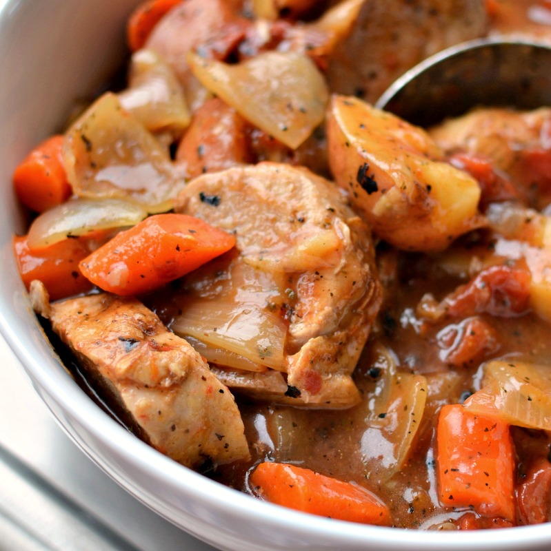 Roasted Pork Tenderloin with Vegetables | FaveSouthernRecipes.com