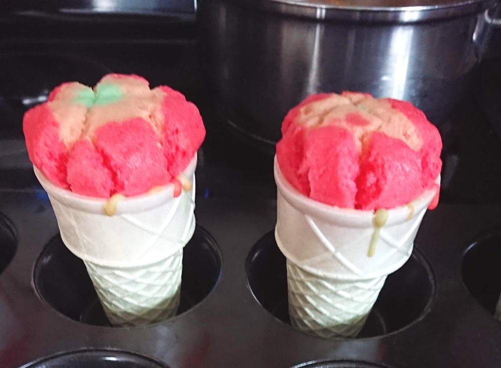 Quick, Easy, Gluten Free and Egg-less Rainbow Cupcake Cones ...