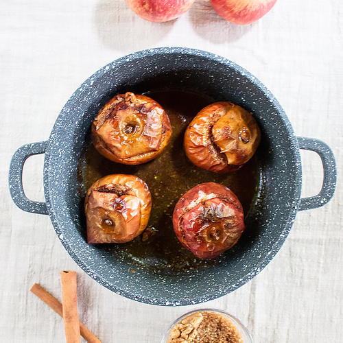 Baked Apples Stuffed with Walnuts