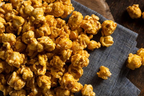 Easy Homemade Caramel Corn Recipe