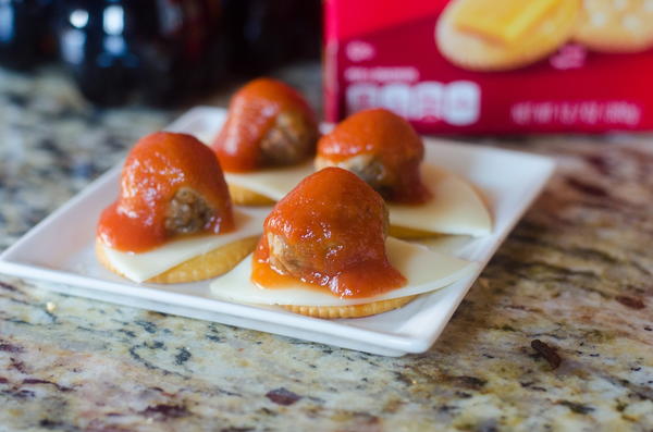 Italian Meatball Slider Crackers 