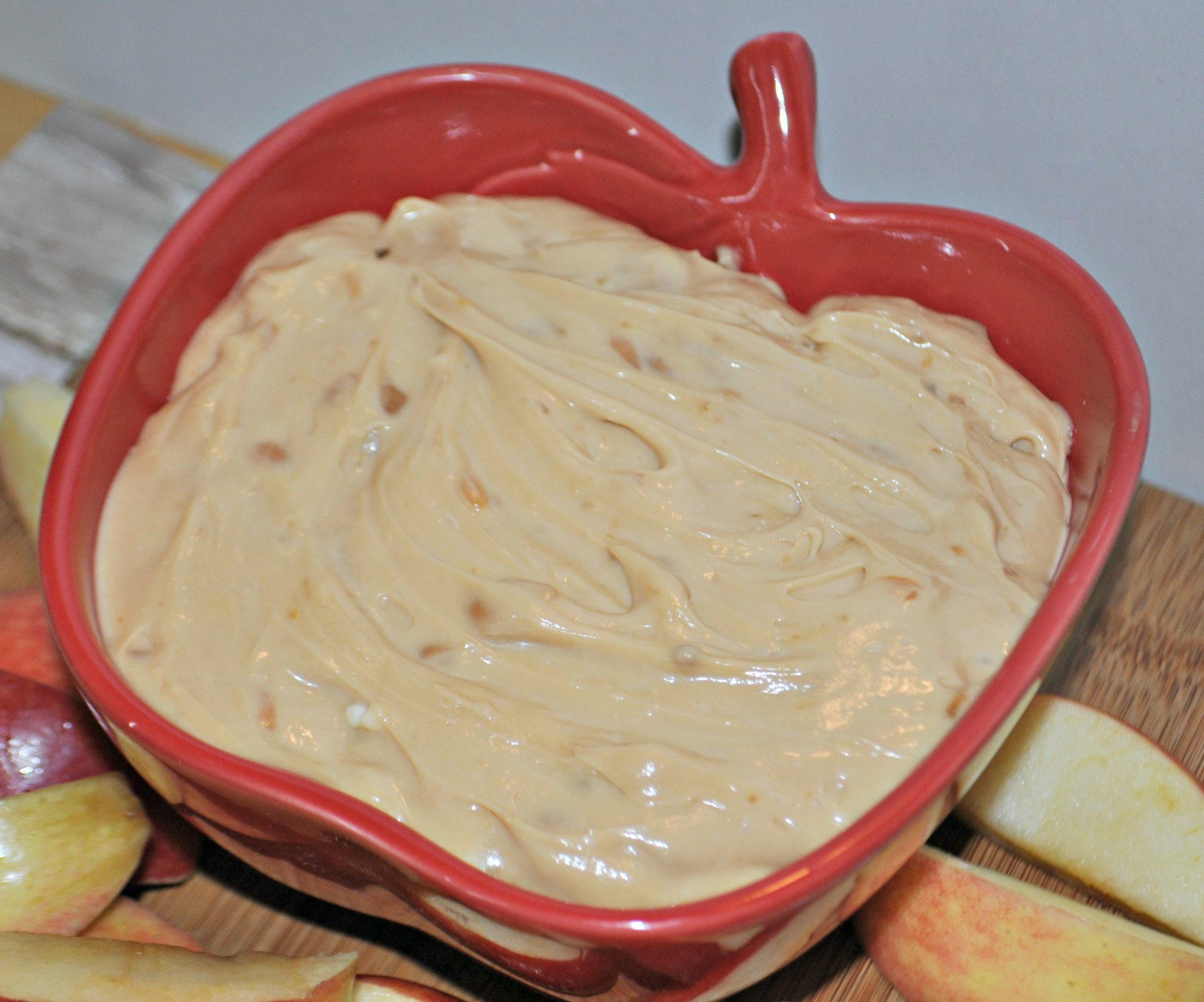 Easy Candy Caramel Apple Dip