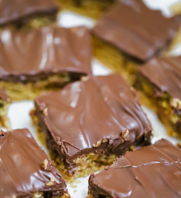 OMG Honey Chex Chocolate Peanut Butter Bars