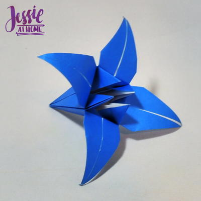 Origami Iris
