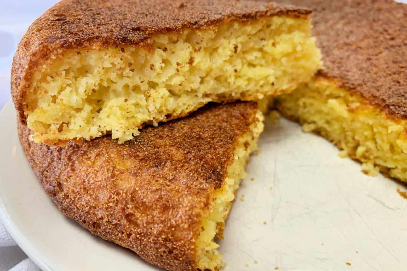 Southern Cornbread Recipe | RecipeLion.com
