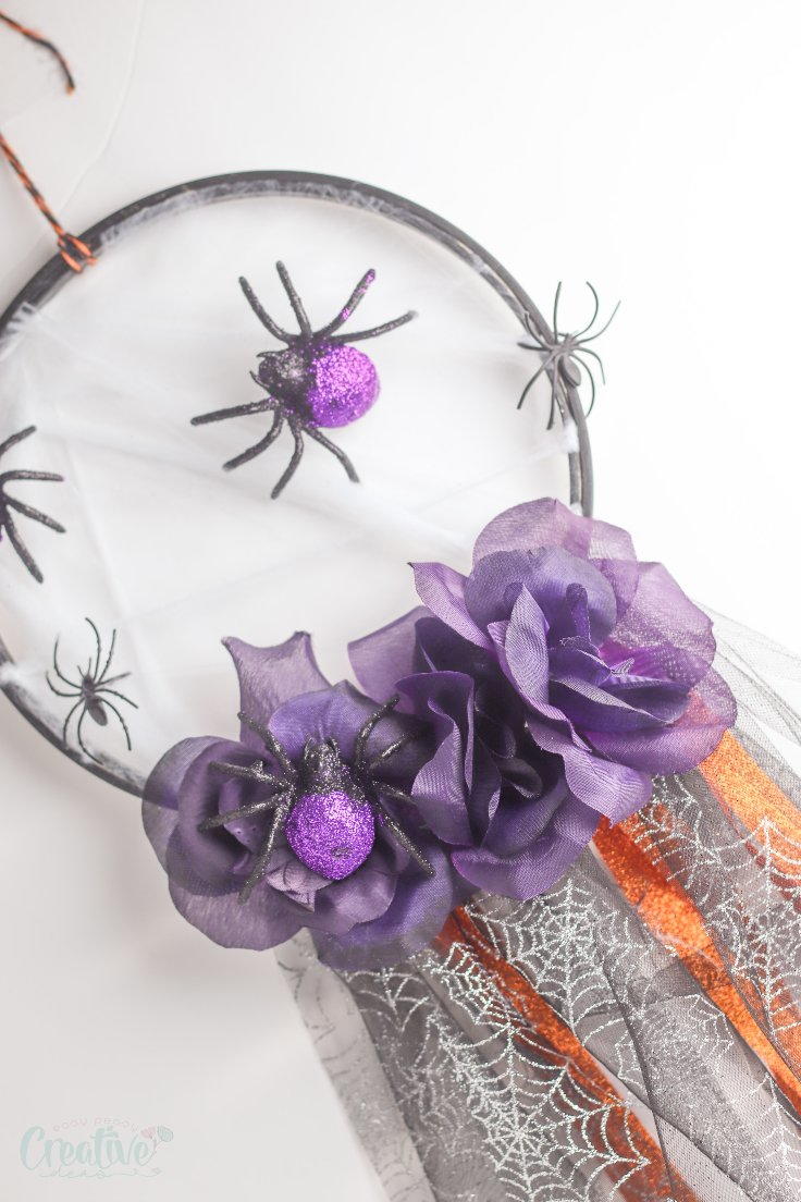 Halloween Dream Catcher | DIYIdeaCenter.com