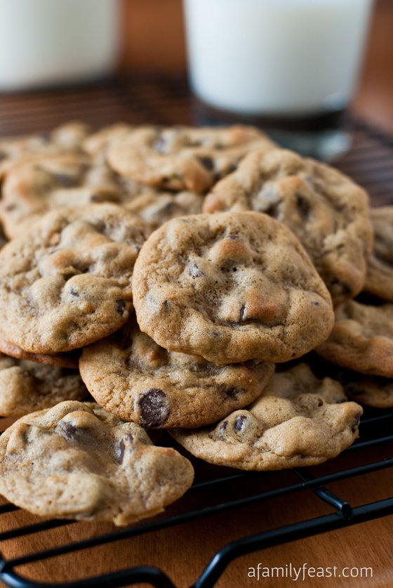 Copycat Entenmann’s Chocolate Chip Cookies