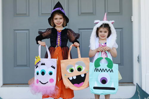 No-Sew Monster Trick-or-Treat Totes