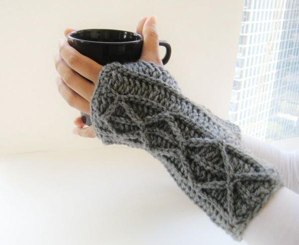 Lightning Fast Fingerless Mitts