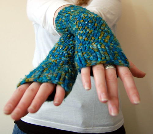 Alice Inspired Mitts
