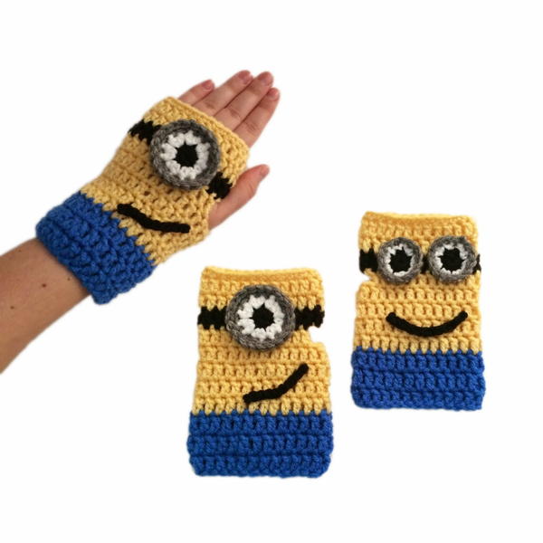 Fingerless Minion Mitts