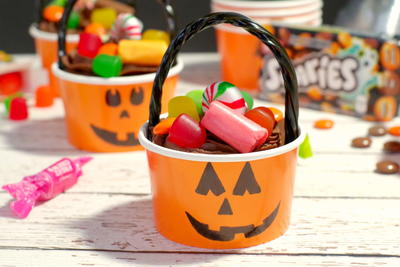 Halloween Jack o'latern Bucket Cupcakes