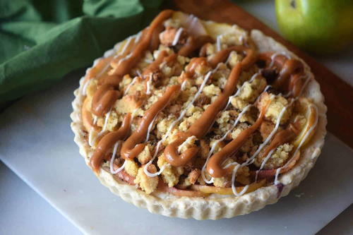 Caramel Crumble Apple Pie