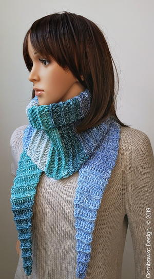 Alesha Fall Triangle Scarf