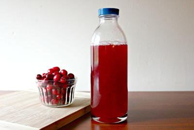 Homemade Fresh Cranberry Juice in 20 Minutes!