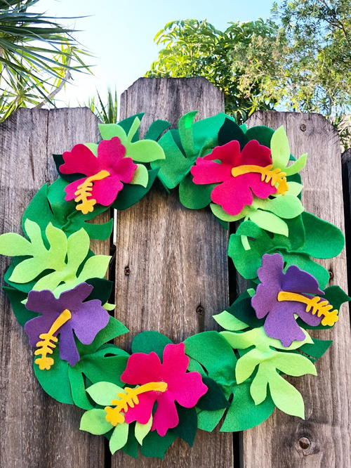 TROPICAL HIBISCUS FELT WREATH