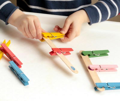 Popsicle Stick Fine Motor Color Match Game