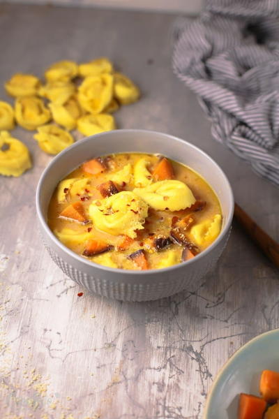 Tortellini Soup with Beef