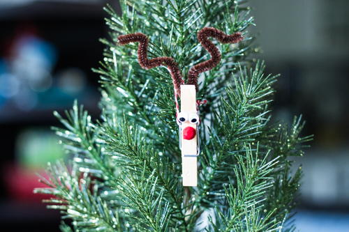 Clothespin Reindeer Ornament
