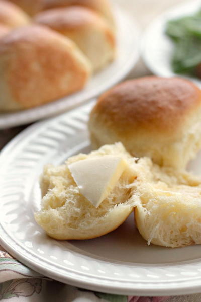 Classic Dinner Rolls