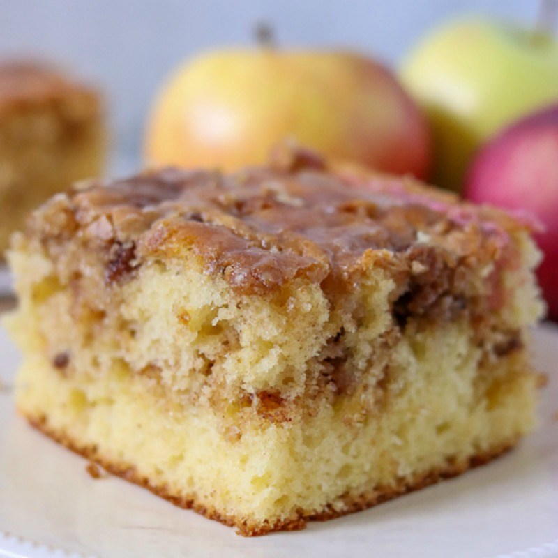 Honey Bun Cake | TheBestDessertRecipes.com