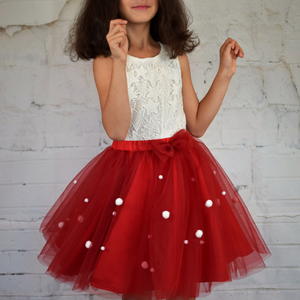 DIY Christmas Tulle Circle Skirt
