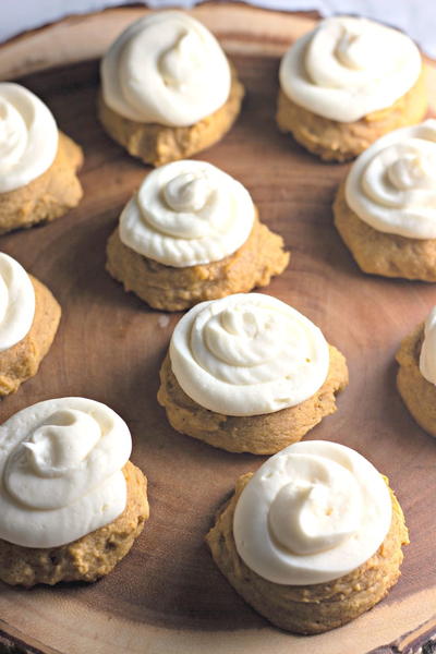 Soft Pumpkin Cookies With Cream Cheese Frosting