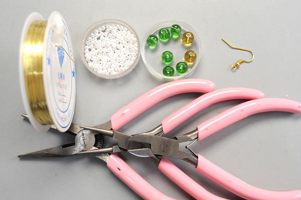 Beebeecraft Tutorials on How to Make Earrings with Glass Beads and Pearl Beads