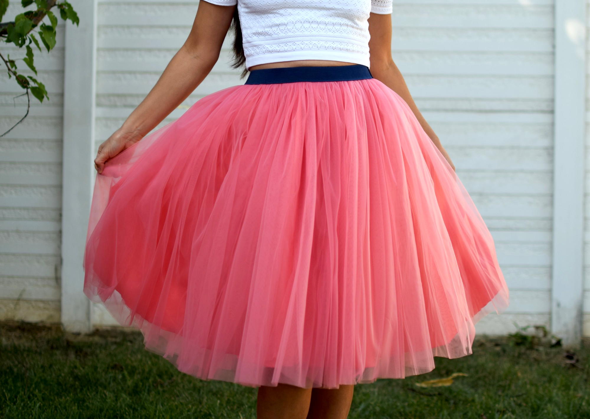DIY Tulle Skirt Tutorial | AllFreeSewing.com