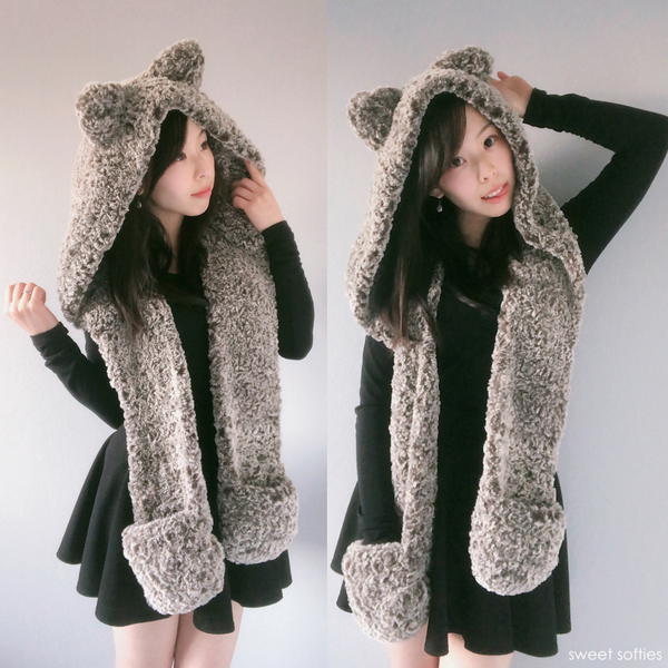 Hooded Timber Wolf Scarf