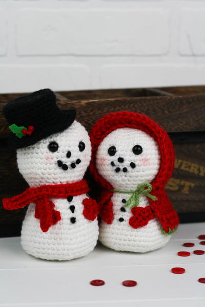 Vintage Snowman Couple