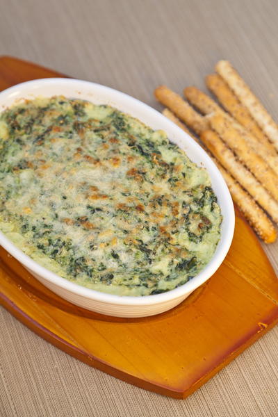 Slow Cooker Hot Spinach Cheese Dip