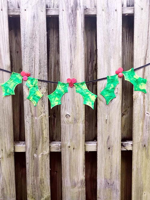 Coffee Filter Holly Christmas Craft