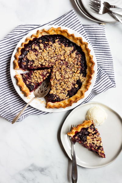 Gluten-free Blackberry Bourbon Pie