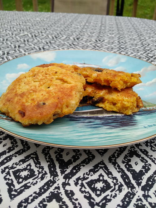 Ww2 Recipe: The Welsh Cakes (a.k.a. Carrot Pancakes)