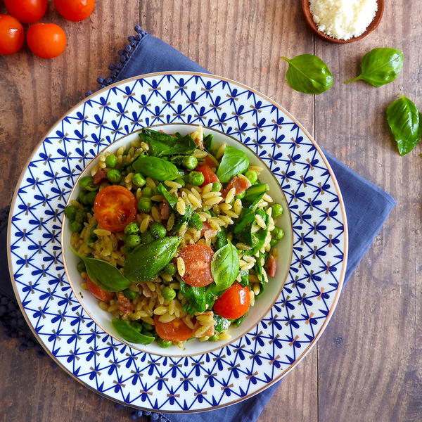 Bacon & Spinach Orzo With Pesto