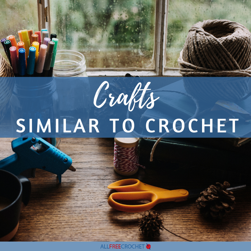 Leisure Arts Learn to Loop Crochet Kit: Crochet set for Beginners Create  Knit Stitches with One Tool - Includes one loop crochet tool one  instruction book and four beginner patterns. 