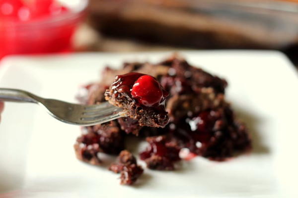 Chocolate Cherry Dump Cake