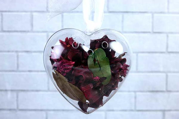 Valentine's Day Potpourri With Essential Oils