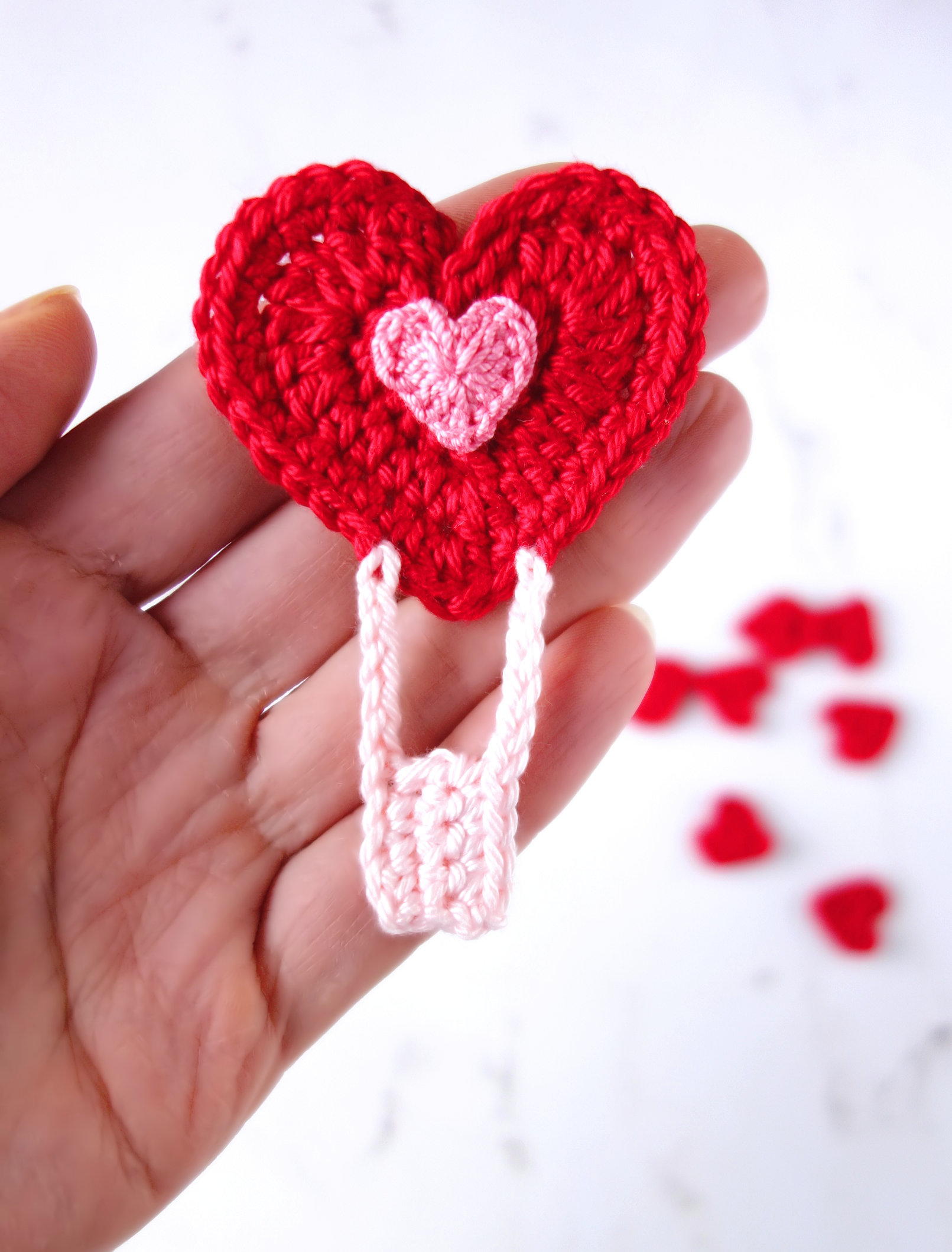 Crochet Heart Air Balloon Applique | AllFreeCrochet.com