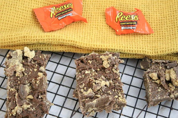 Reese’s Peanut Butter Cup Fudge