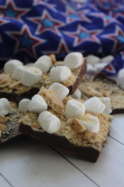 S’mores Bark Candy Recipe | FaveSouthernRecipes.com