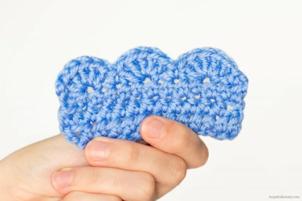 How to Crochet Scalloped Edging
