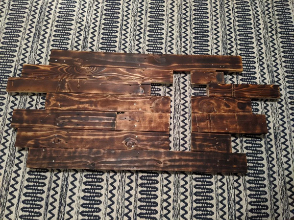 Rustic Pallet Cross