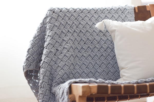 Diagonal Diamonds Woven Throw Crochet Pattern