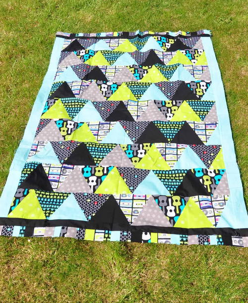 Cool and Quick Triangle Quilt Pattern