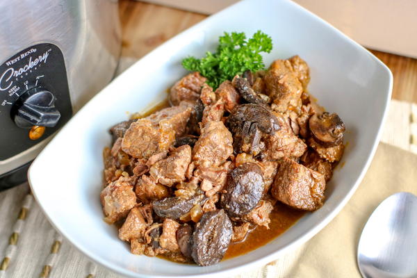 Savory Slow Cooker Beef Tips