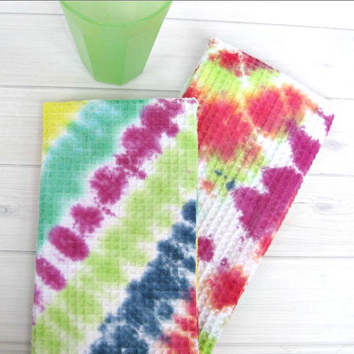 DIY TieDyed Dish Towels